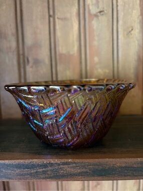 Vintage Indiana Glass Marigold Carnival Glass Basketweave Bowl 4.5"